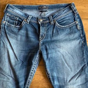 Silver Natsuki Capri